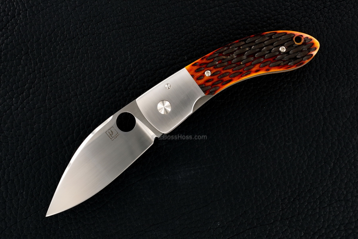 Bob Lum Deluxe Small Chinese Folder with Integral Bolsters