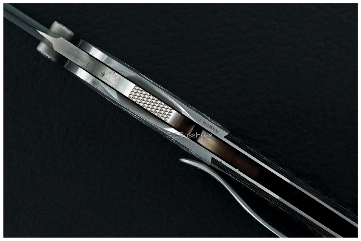 Scott Sawby Custom Combat Utililty Masterfully Engraved by Jon Robyn