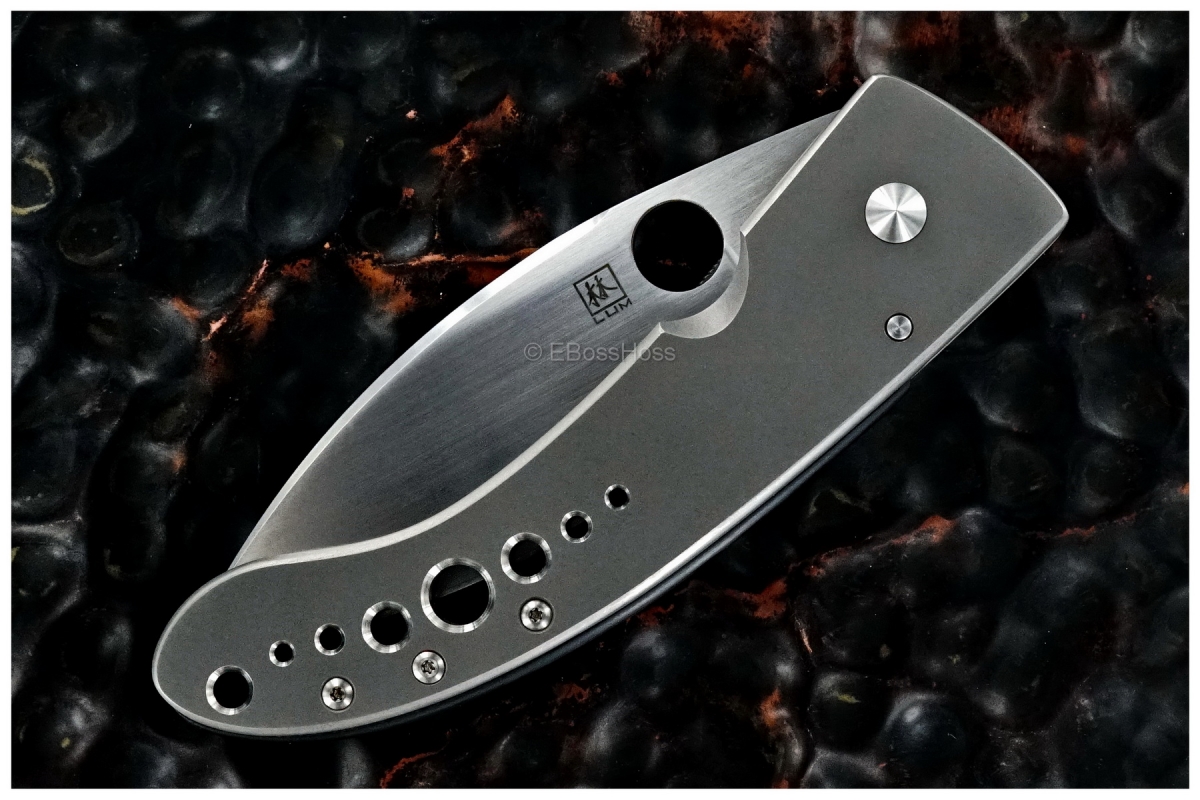 Bob Lum Custom Large Chinese Framelock Folder