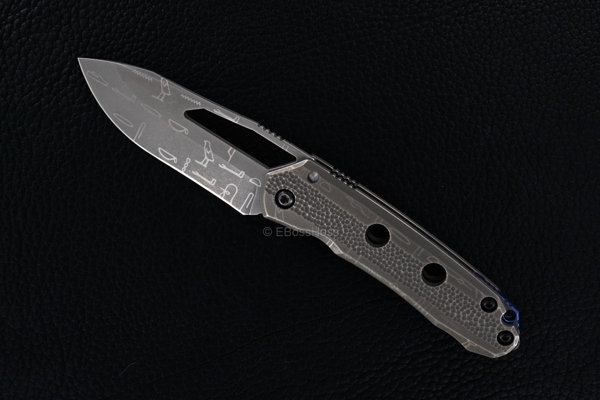 Deryk Munroe Custom Ghost Legion Framelock Folder