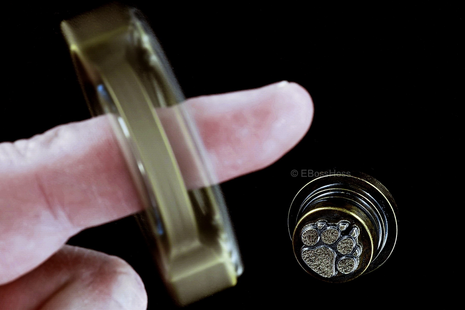 Steel Flame 3-D Hand Stippled Sterling-Silver Large Dog Paw Ring Spin KillBoX