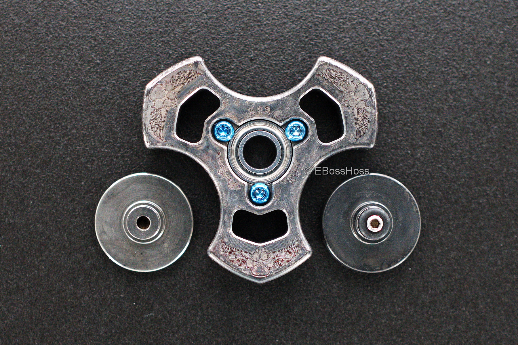 Steel Flame Stippled Dog Paw Tri-Spin