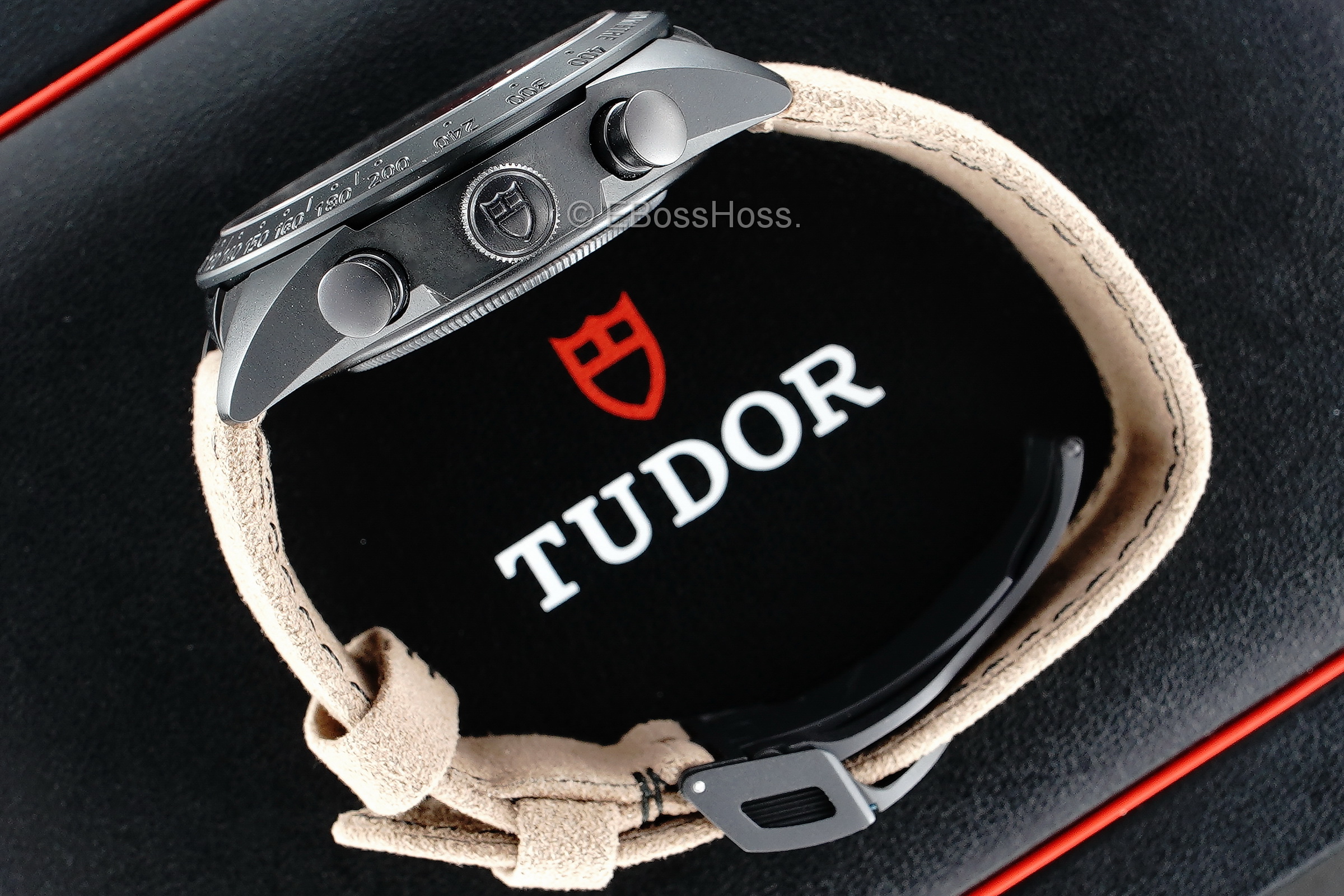 Tudor Black Shield Fastrider - Ref: 42000CN