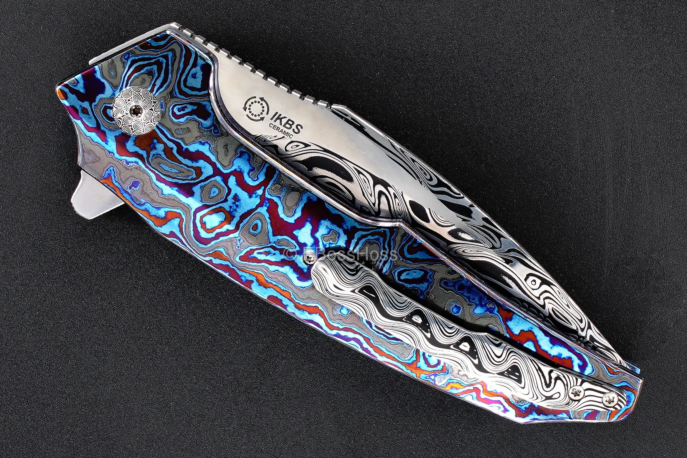 A2 Knives, Bharucha, Thorburn, van Heerden Custom A6 Very Premium Flipper