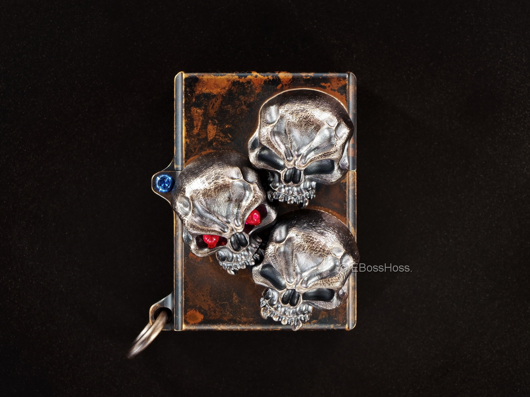 Steel Flame -ONE- Custom Vigilant Skulls Sledge Lighter -- by Derrick Obatake