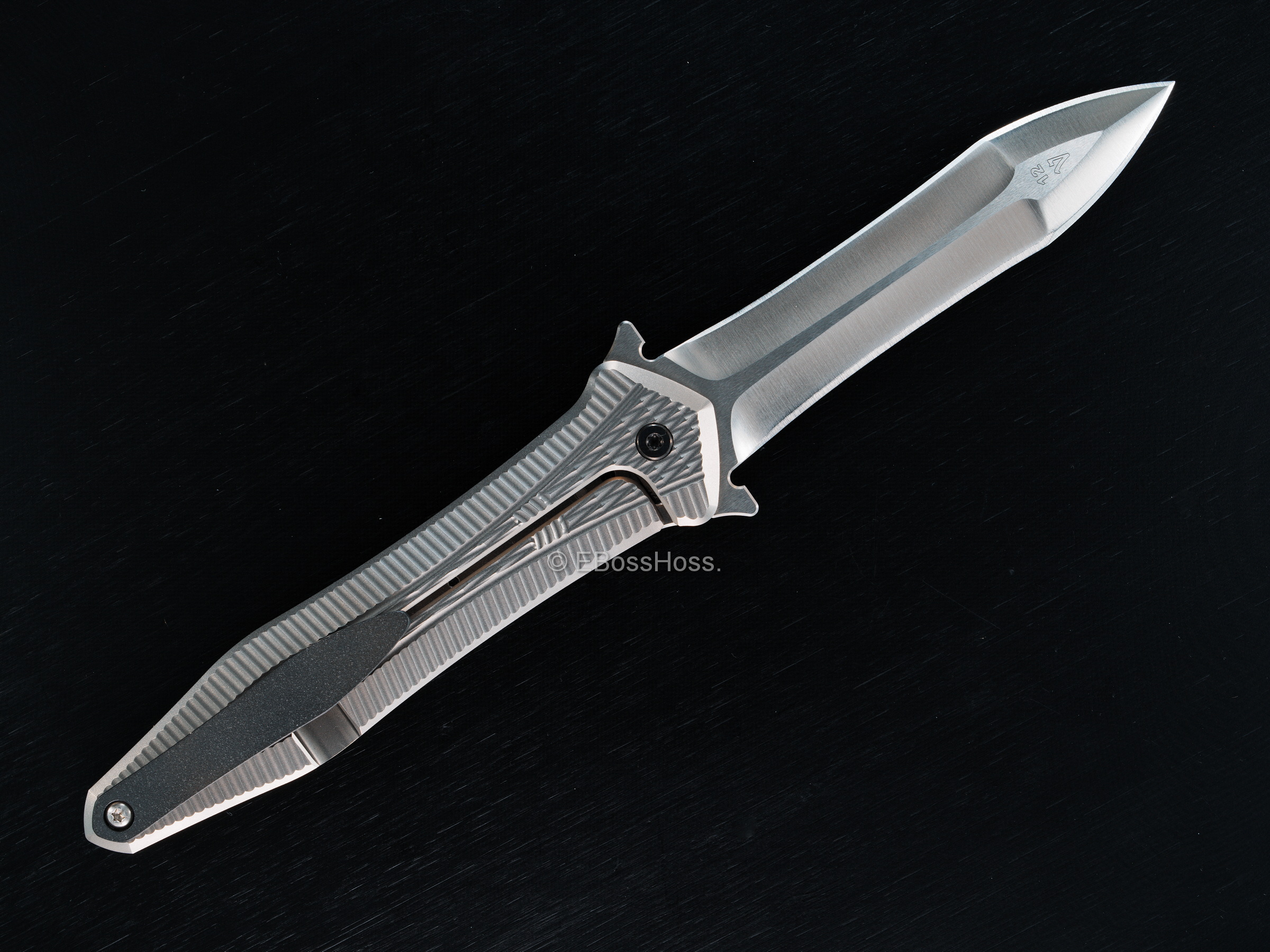 RJ Martin Custom Oculus Dagger Flipper