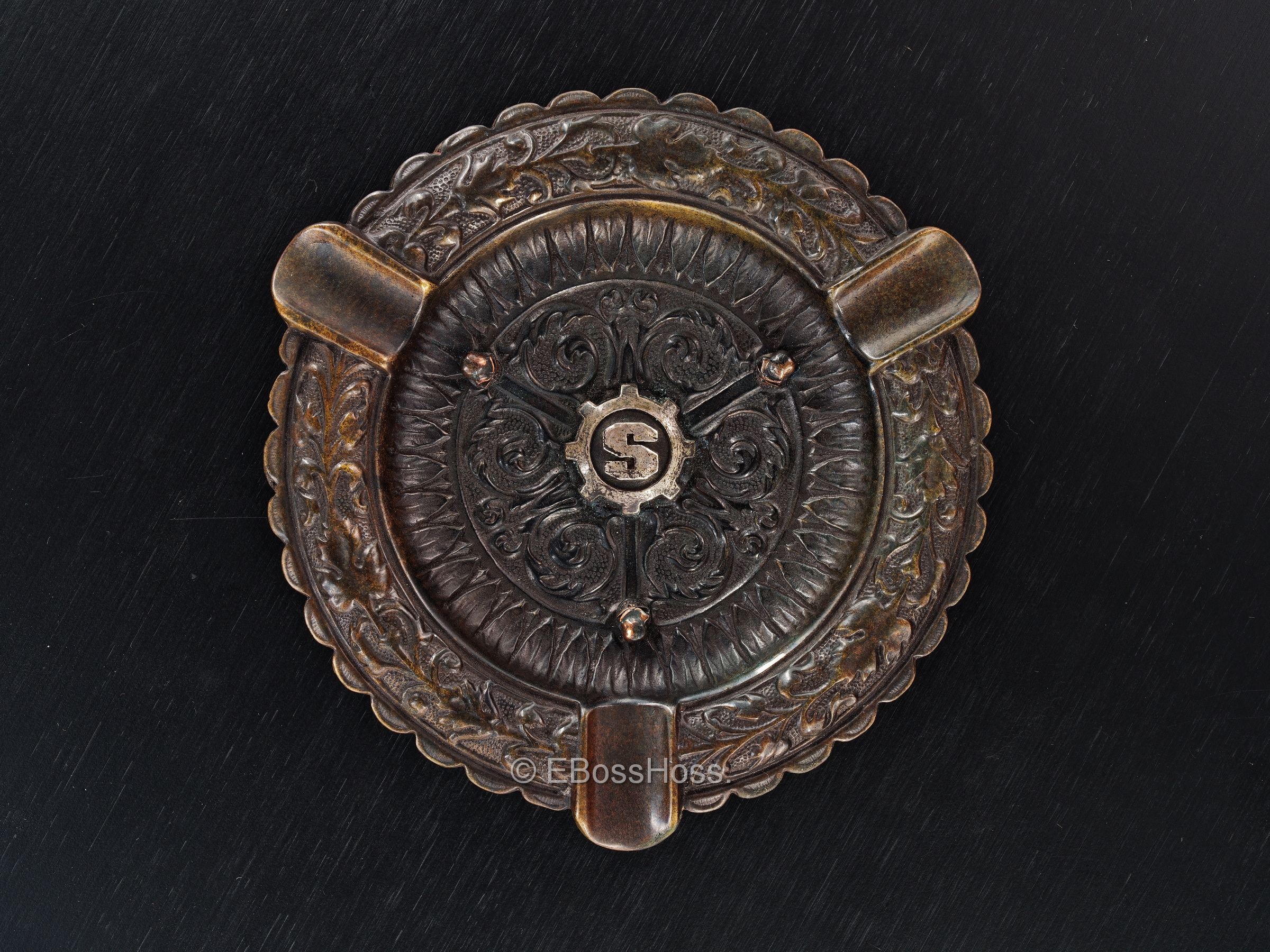 Starlingear - ''Personal Collection'' Vintage Ashtray by Ryk Maverick