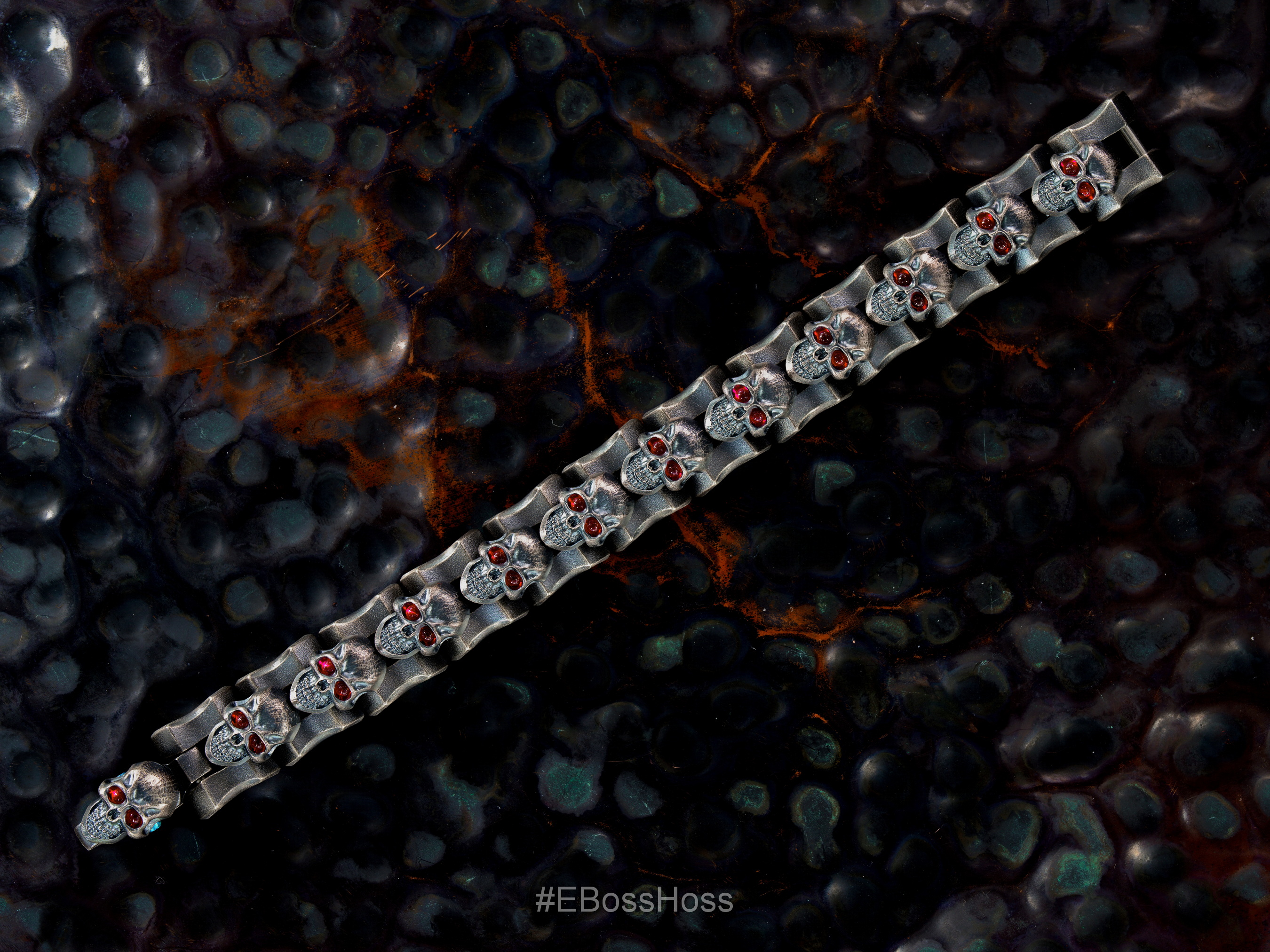 Derrick Obatake - ONE - Custom Sledge XXXL Vigilant Darkness Sledge Bracelet from Steel Flame