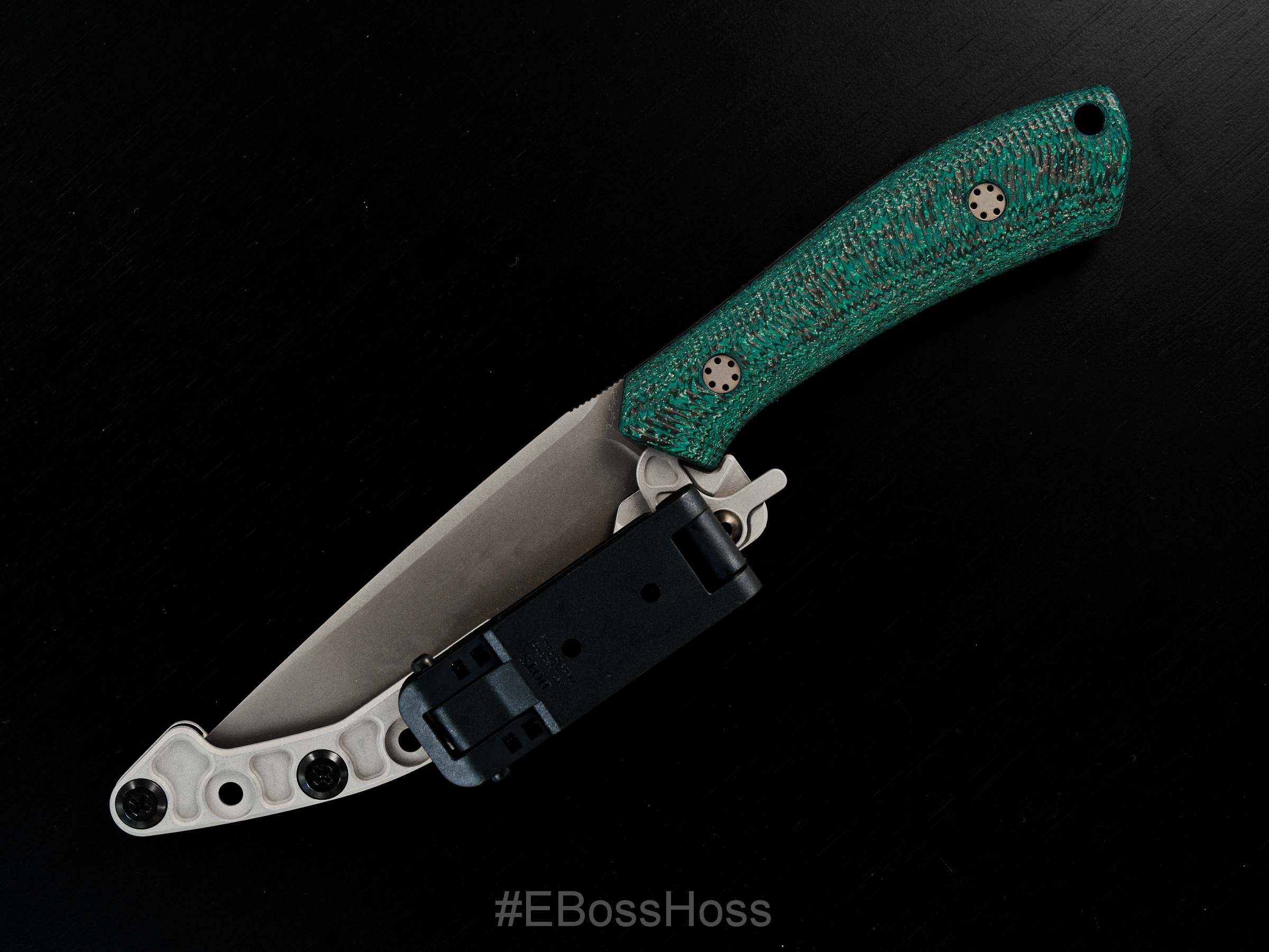 Todd Rexford Custom Massless Fixed Blade with Theta Sheath