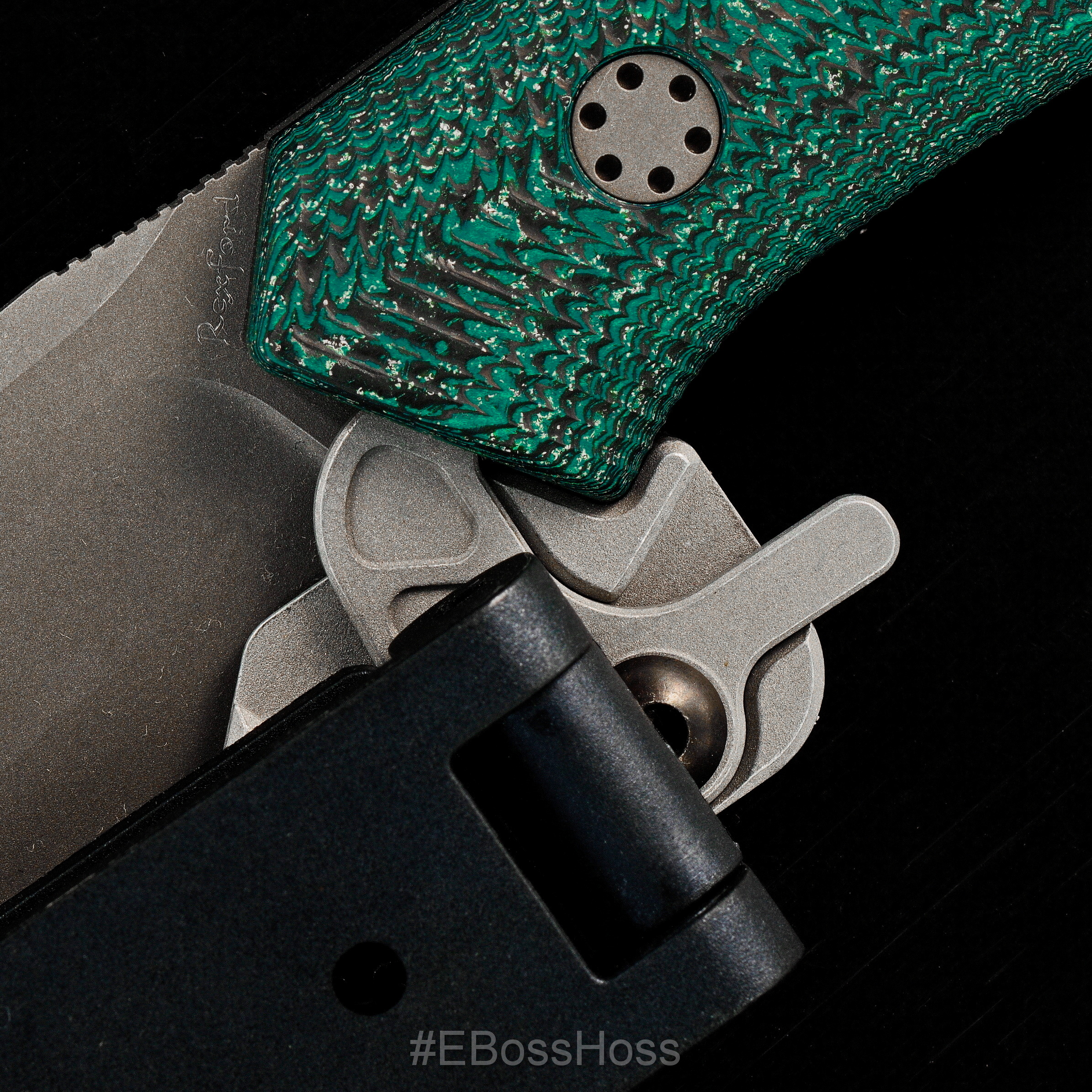 Todd Rexford Custom Massless Fixed Blade with Theta Sheath