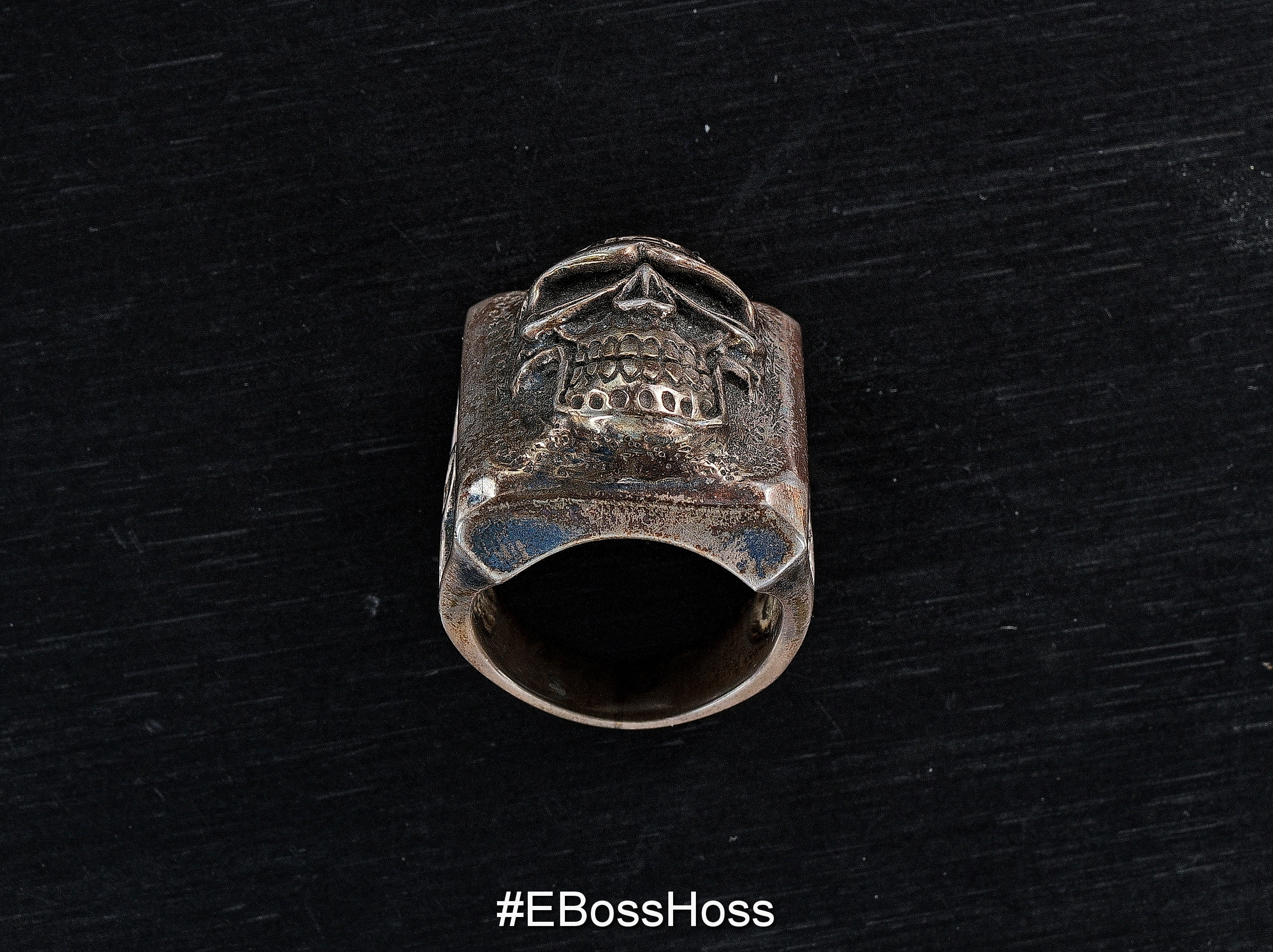 Patina-ed Skull Puncher Ring