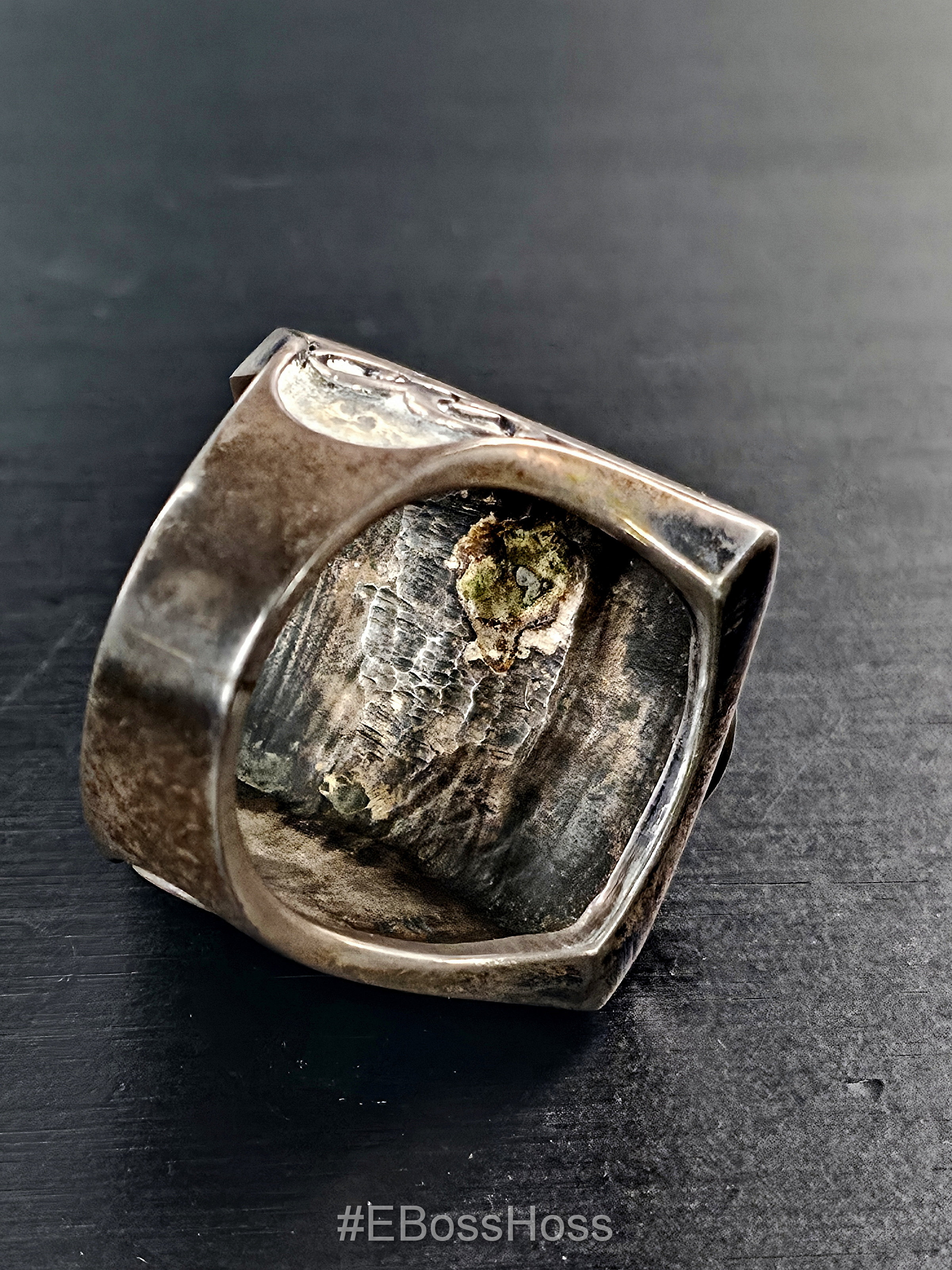 Patina-ed Skull Puncher Ring