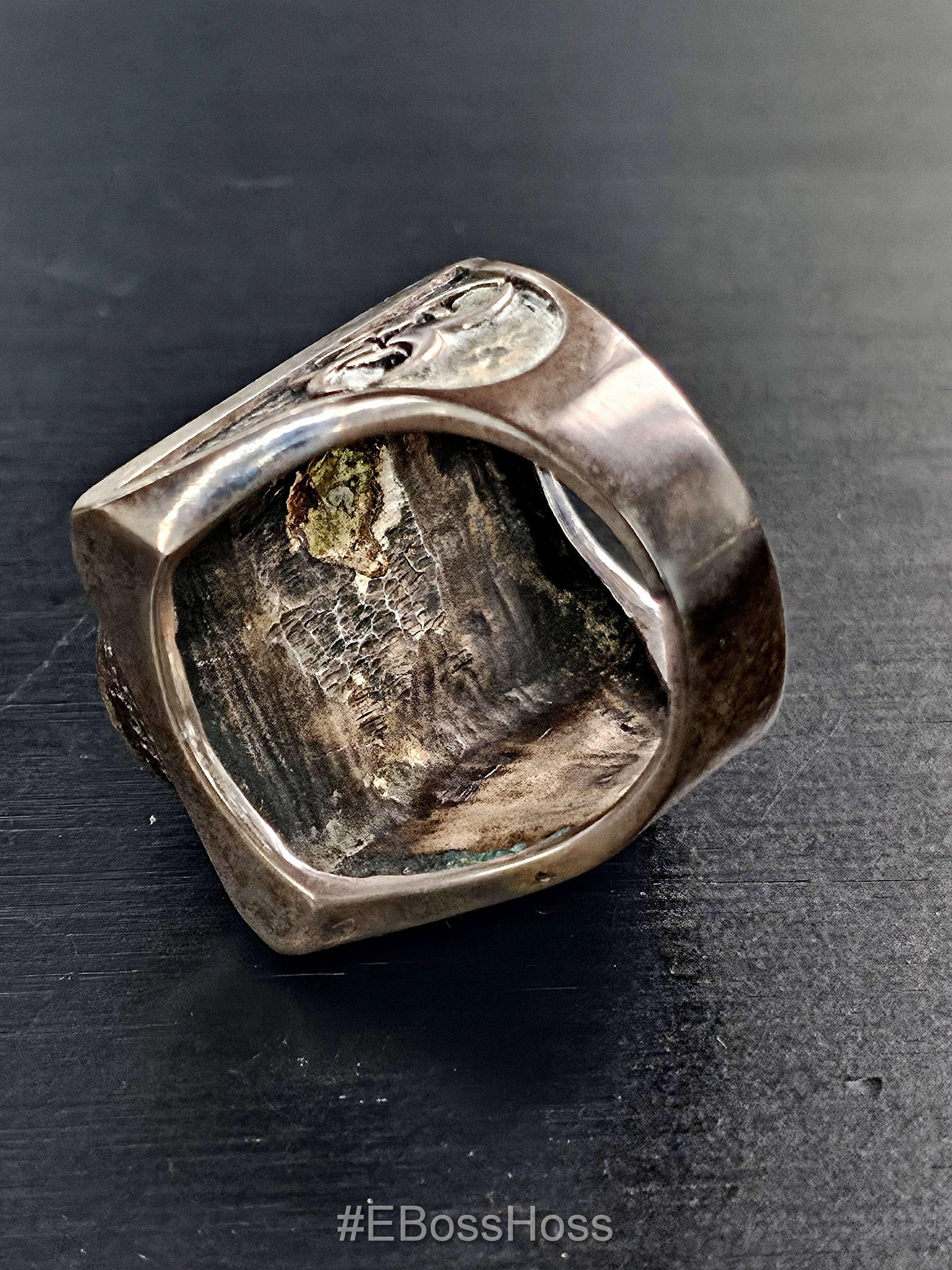 Patina-ed Skull Puncher Ring